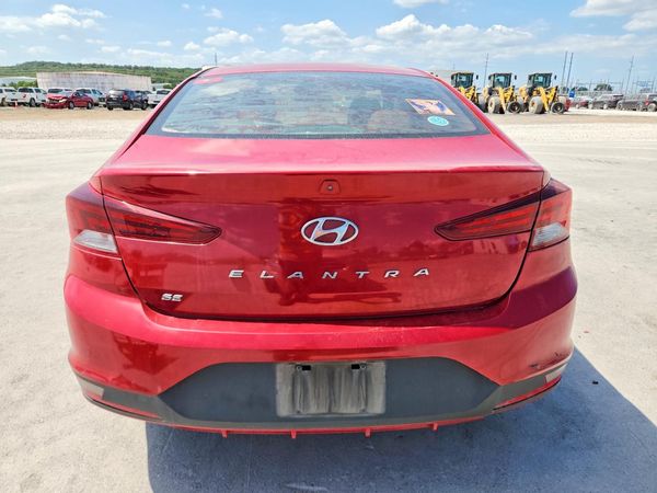 2019 HYUNDAI ELANTRA SE