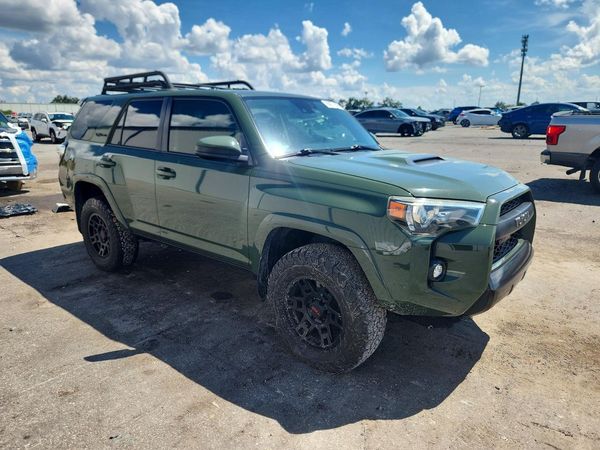 2020 TOYOTA 4RUNNER
