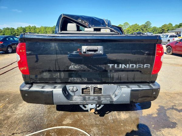 2016 TOYOTA TUNDRA