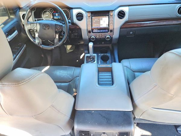 2016 TOYOTA TUNDRA