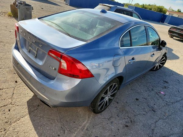 2018 VOLVO S60