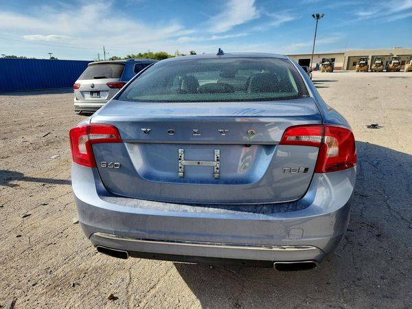 2018 VOLVO S60
