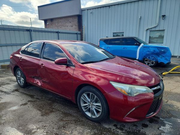 2015 TOYOTA CAMRY
