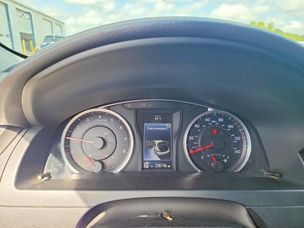 2015 TOYOTA CAMRY