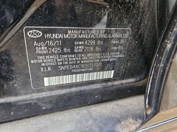 2012 HYUNDAI SONATA