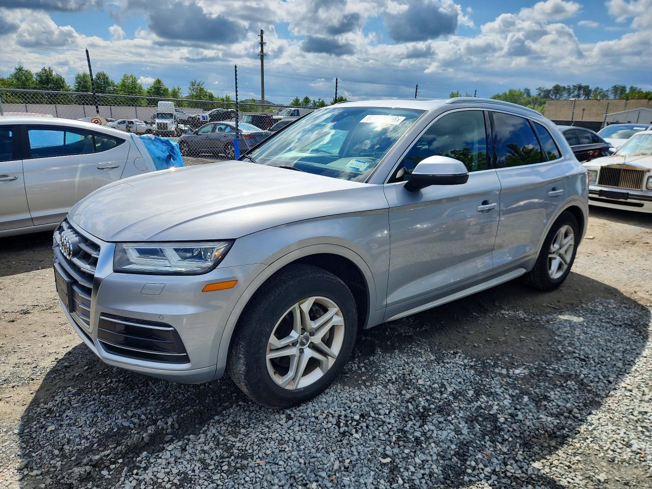 2018 AUDI Q5 — Front 3/4
