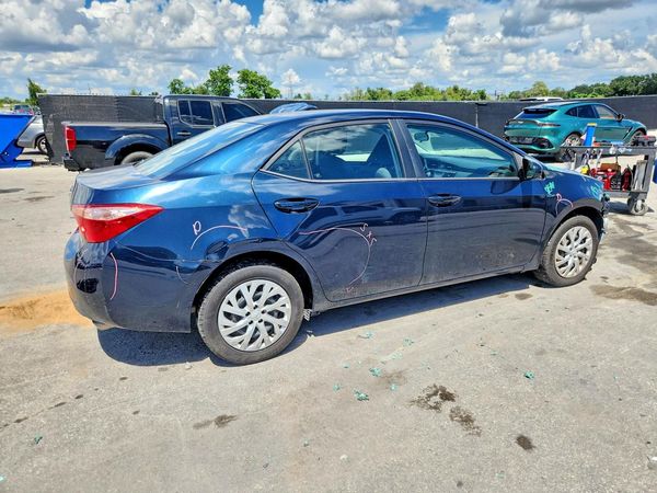 2017 TOYOTA COROLLA