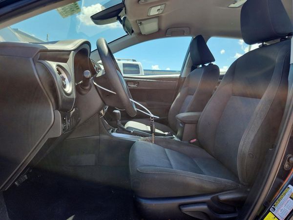2017 TOYOTA COROLLA