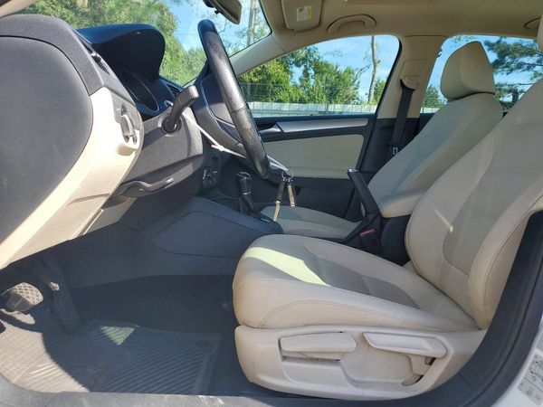 2017 VOLKSWAGEN JETTA SE