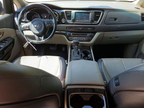 2017 KIA SEDONA