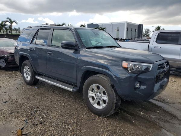 2024 TOYOTA 4RUNNER