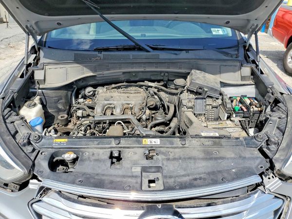2014 HYUNDAI SANTA FE GL — Engine bay
