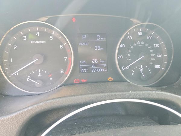 2017 HYUNDAI ELANTRA