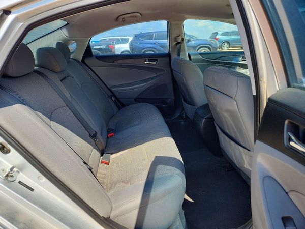 2013 HYUNDAI SONATA