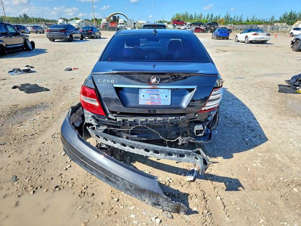 2013 MERCEDES-BENZ C C250