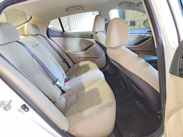 2014 KIA OPTIMA 2.4 LX STD/Conv