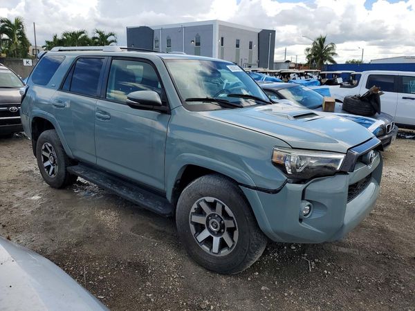 2022 TOYOTA 4RUNNER