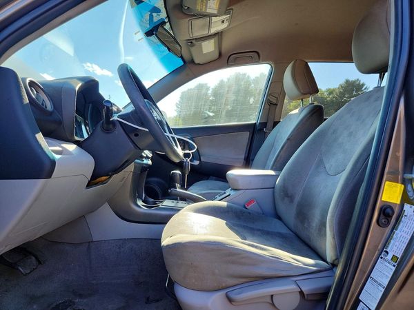 2012 TOYOTA RAV4 Standard — DENT