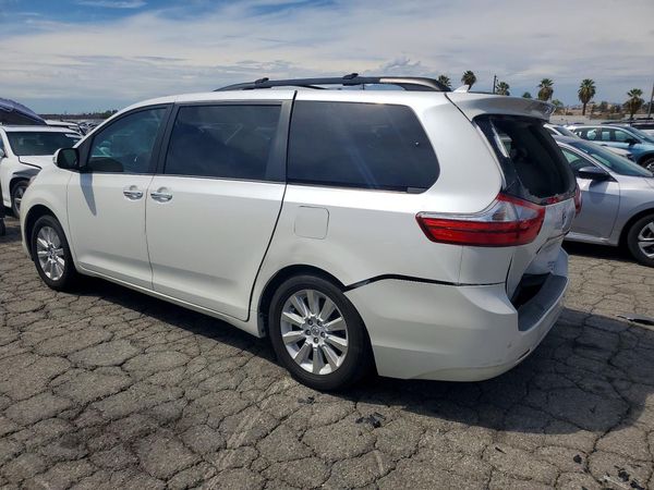 2015 TOYOTA SIENNA
