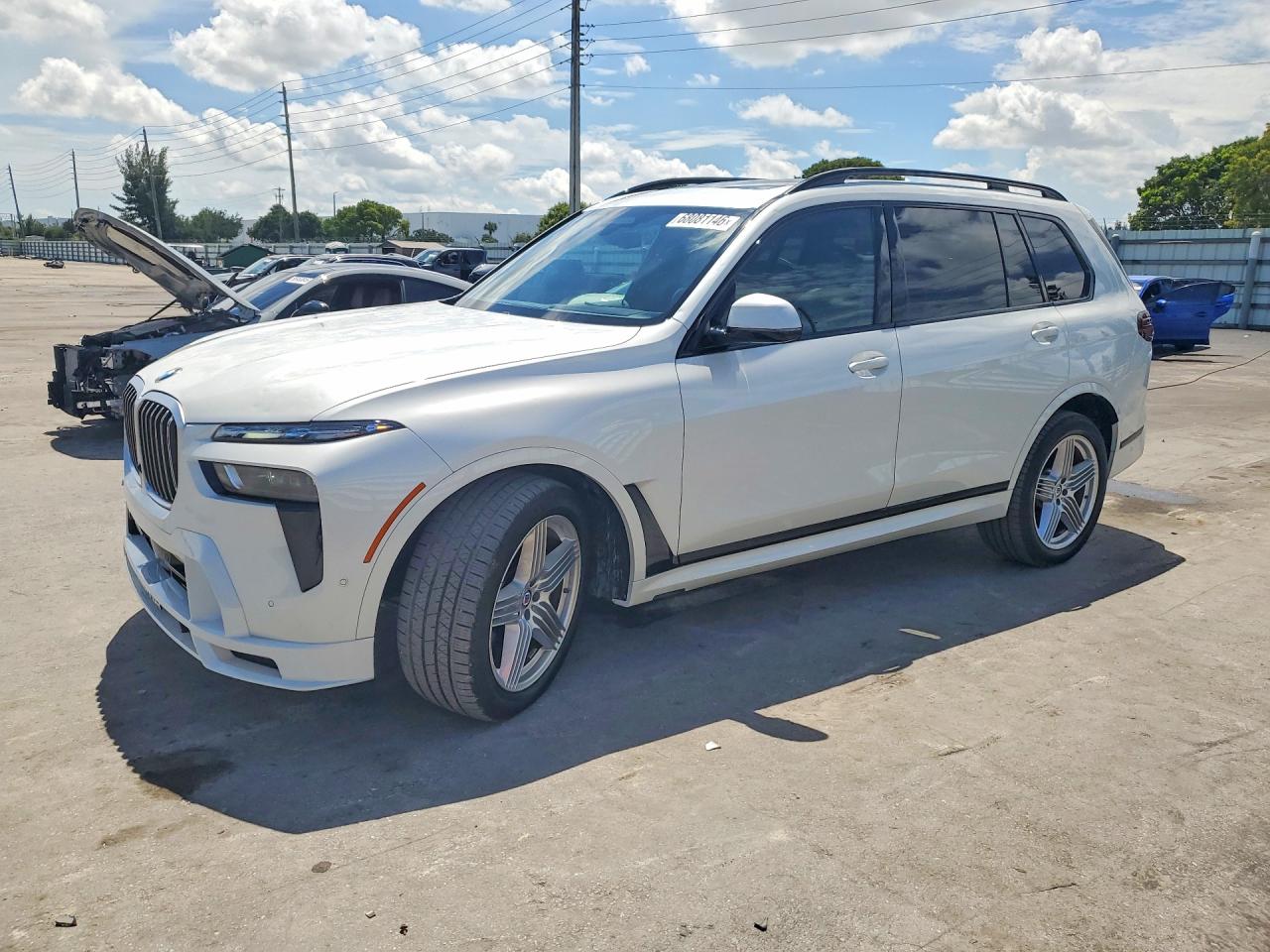 2025 BMW X7