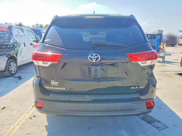 2017 TOYOTA HIGHLANDER