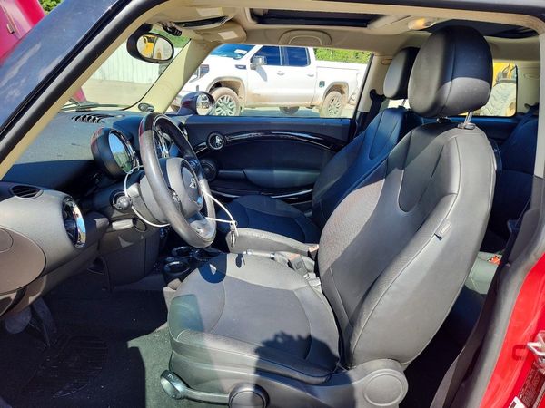 2012 MINI COOPER