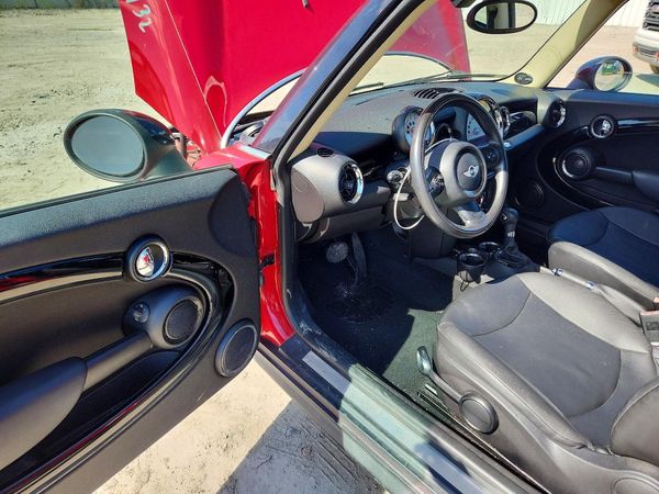 2012 MINI COOPER