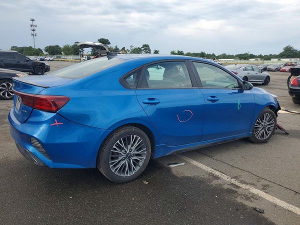 2022 KIA FORTE