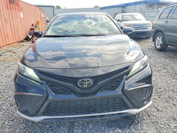 2022 TOYOTA CAMRY