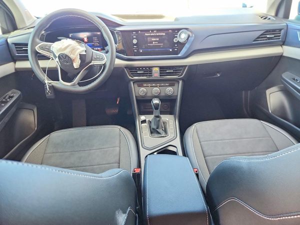 2022 VOLKSWAGEN TAOS