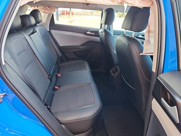 2022 VOLKSWAGEN TAOS