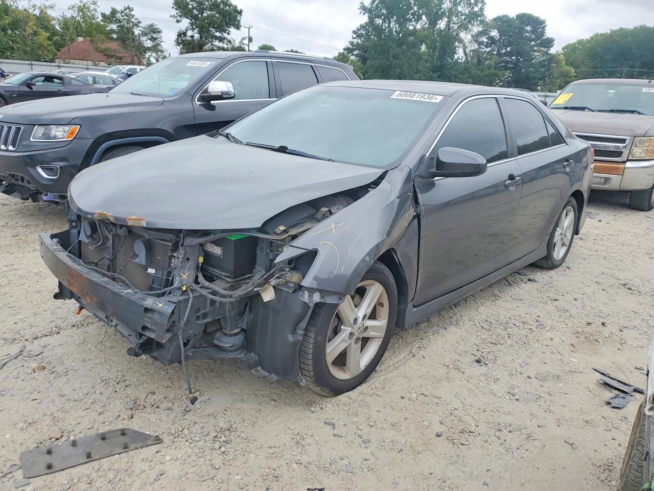 2013 TOYOTA CAMRY