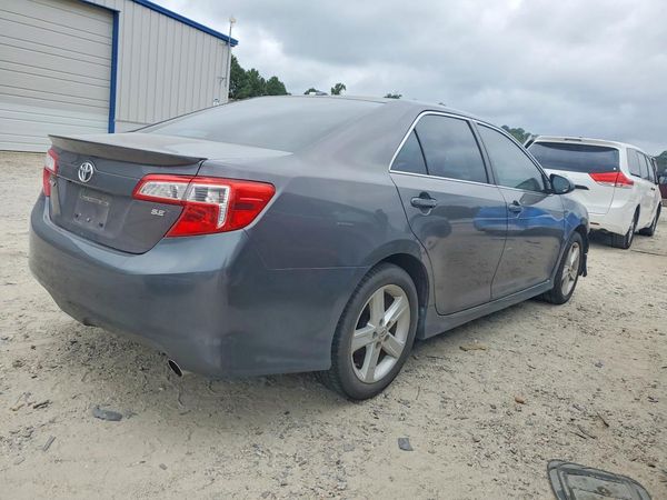 2013 TOYOTA CAMRY