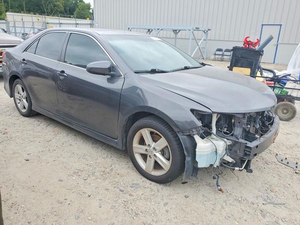 2013 TOYOTA CAMRY