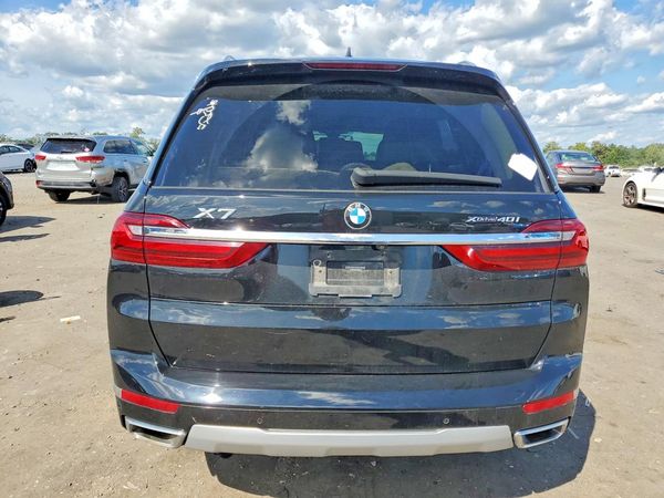 2020 BMW X7