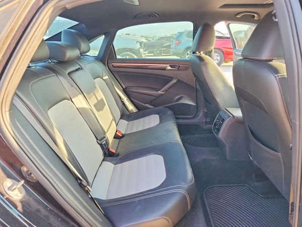 2018 VOLKSWAGEN PASSAT GT