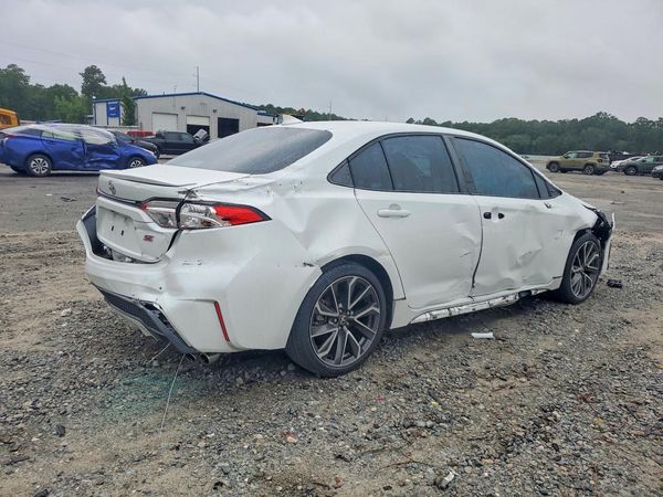 2022 TOYOTA COROLLA