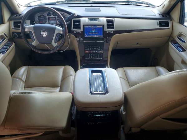 2013 CADILLAC ESCALADE ESV Premium