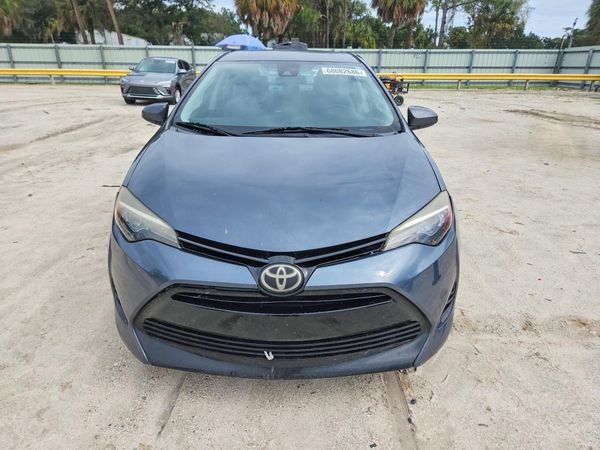 2017 TOYOTA COROLLA