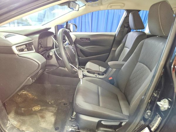 2025 TOYOTA COROLLA LE — DENT