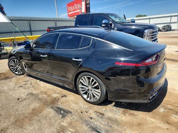 2018 KIA STINGER