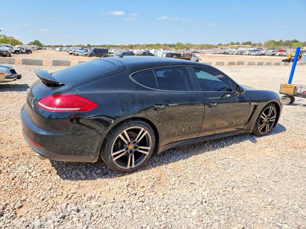 2015 PORSCHE PANAMERA Base (2WD), 4 (4WD)