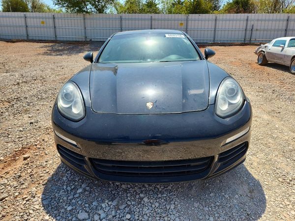 2015 PORSCHE PANAMERA Base (2WD), 4 (4WD)