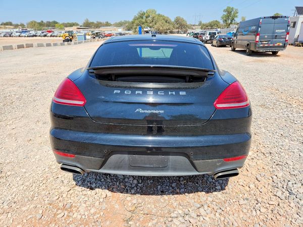 2015 PORSCHE PANAMERA Base (2WD), 4 (4WD)