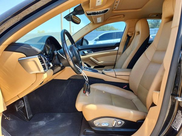 2015 PORSCHE PANAMERA Base (2WD), 4 (4WD)