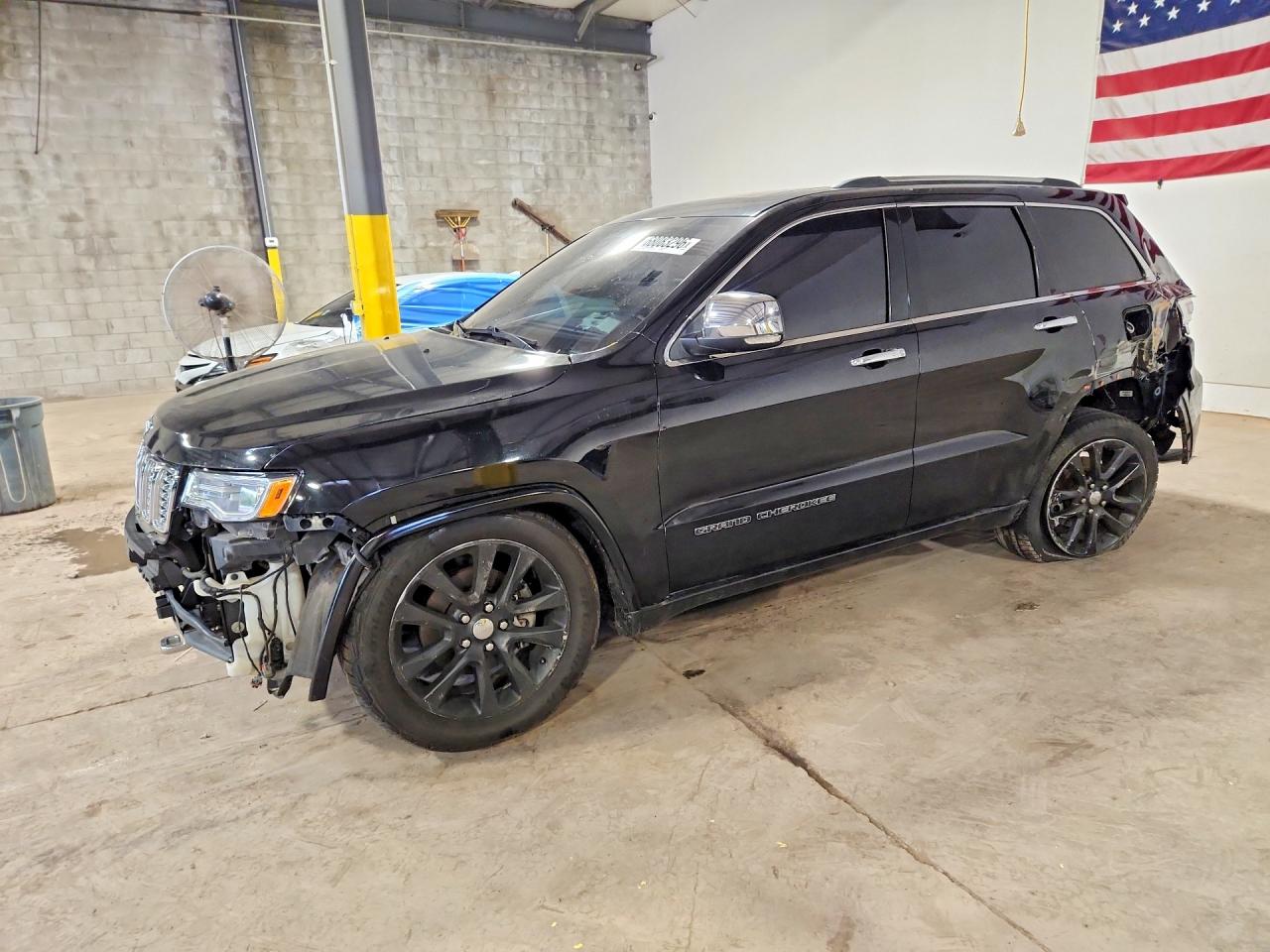 2017 JEEP GRAND CHEROKEE Overland