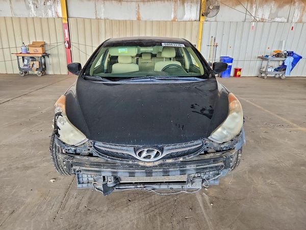 2013 HYUNDAI ELANTRA