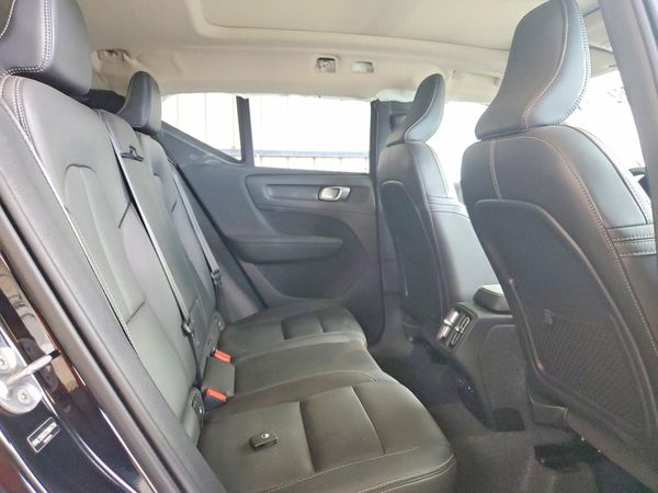 2026 VOLVO XC40 Plus Dark