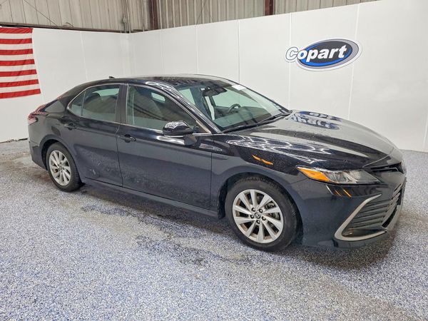 2023 TOYOTA CAMRY LE — Passenger 3/4