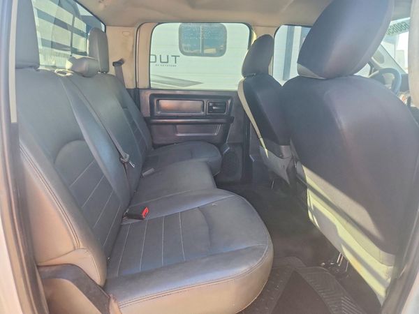 2018 RAM 3500 CREW CAB CHASSIS 4X4